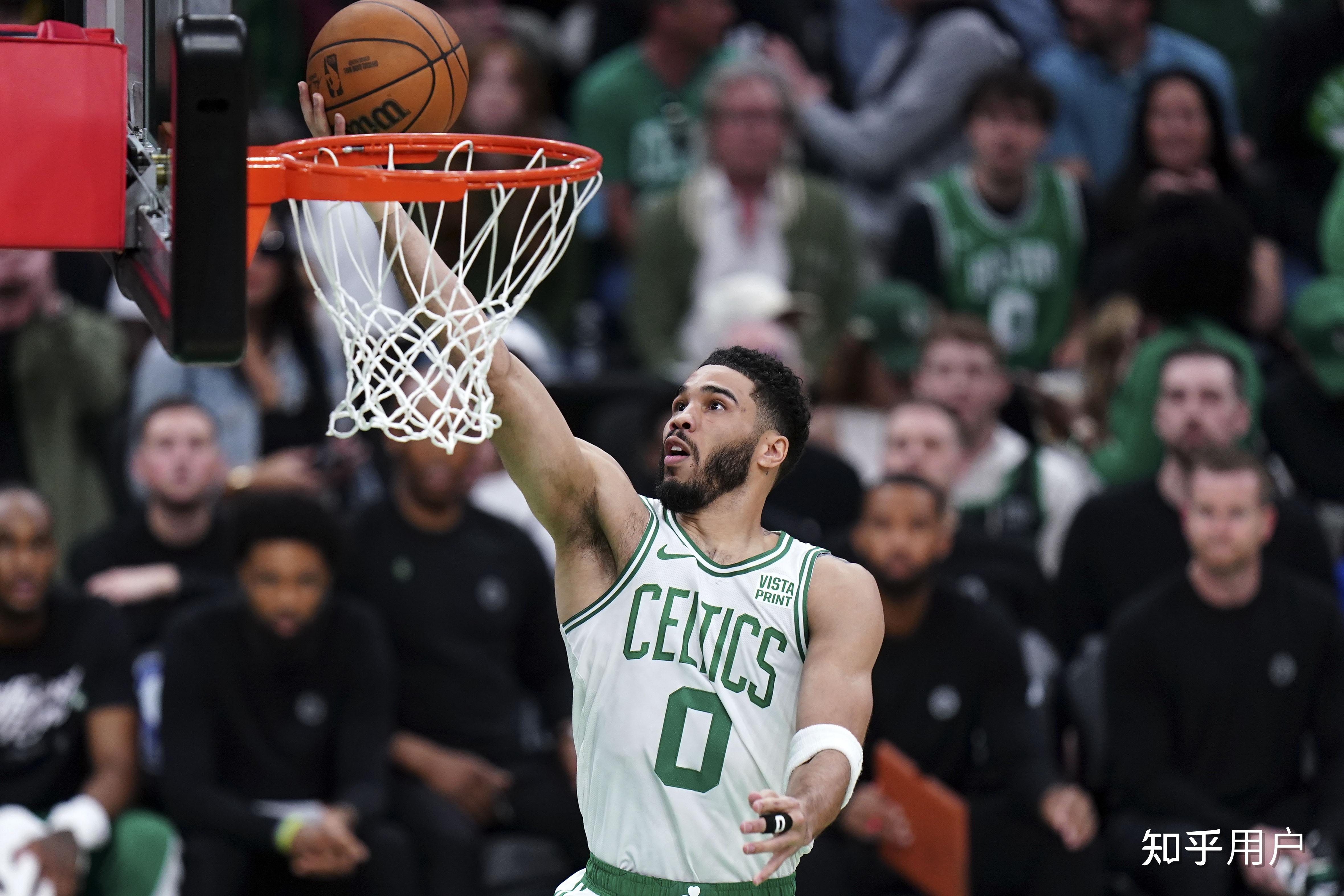 南宫28官网-NBA总决赛赛程吃紧；波士顿凯尔特人加时末段扳平良机；话题不断；更衣室氛围转暖的简单介绍